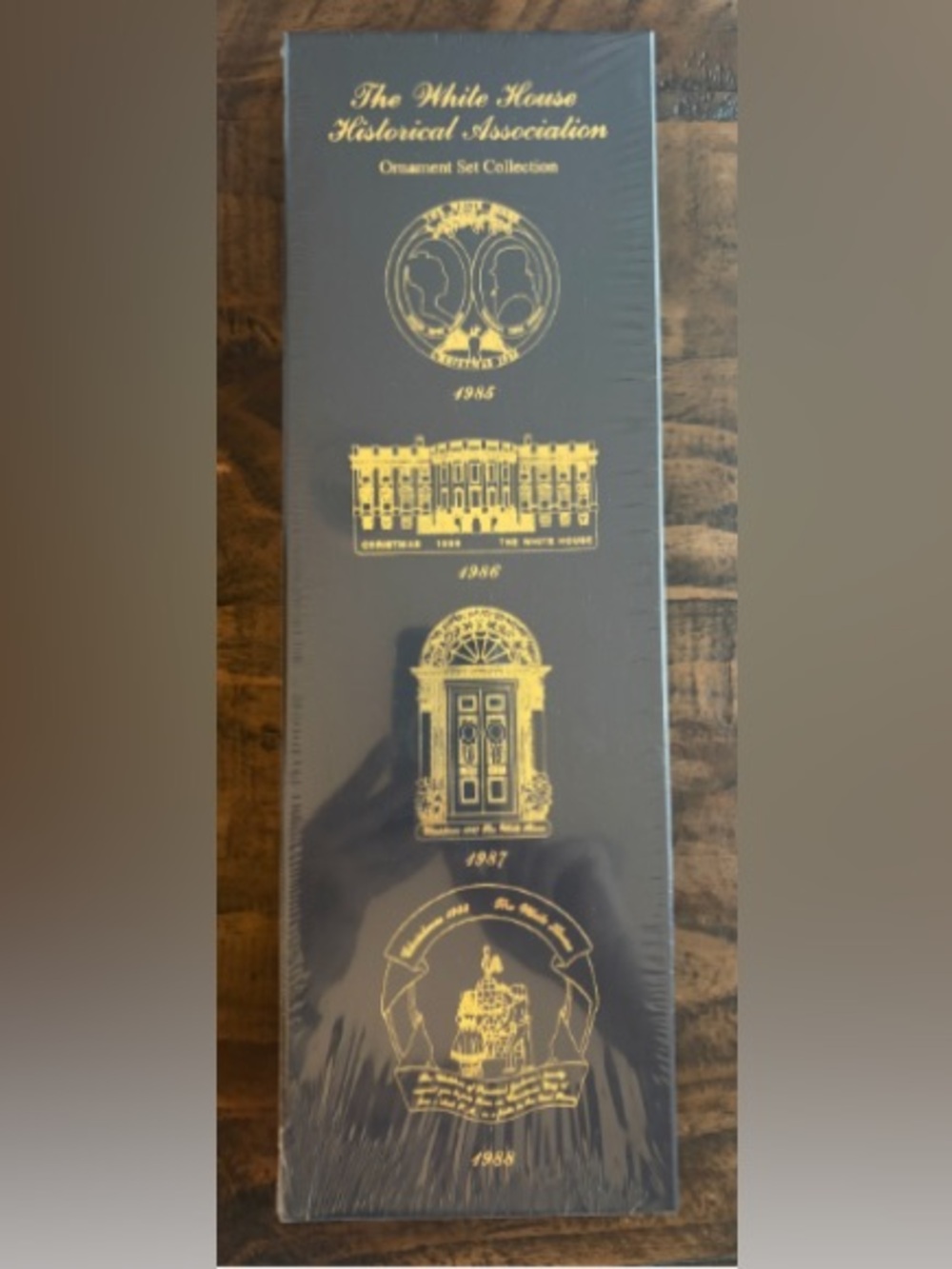 New! 1985-1988 White House
Presidential Holiday Ornaments! - 4! Rare box set!